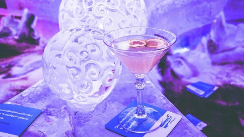 intricately carved ice sculptures and cocktails served in ice glassware at Minus 5
